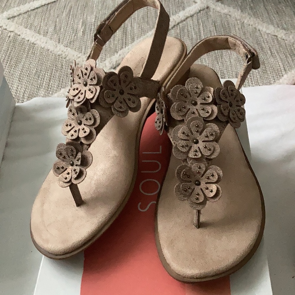 ✨SOUL Naturalizer June Thong Flower Sandel✨